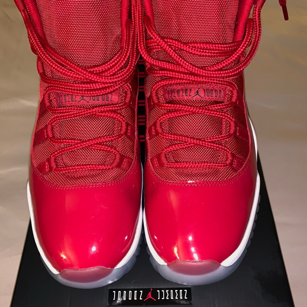 Air Jordan 11 Retro AUTHENTIC in original box